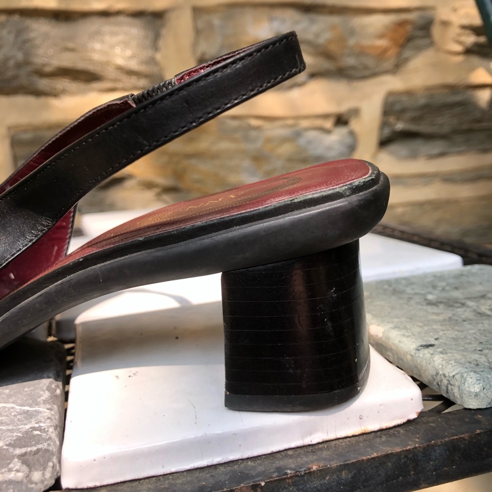 Black low sling back heels by Ann Taylor - Picture 2 of 3